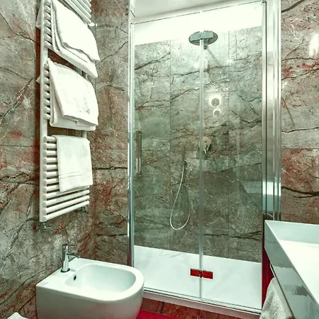 Magnifique 4 Bedrooms Musee Grevin Appartamento *